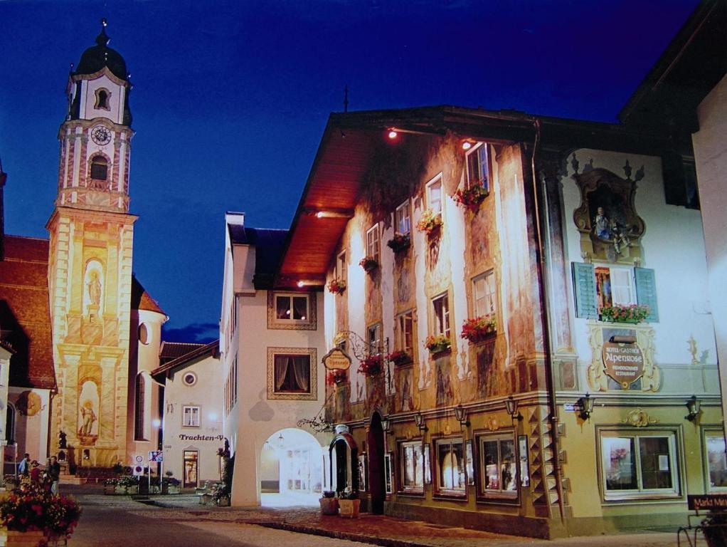 Alpenrose Hotel Mittenwald Exterior photo